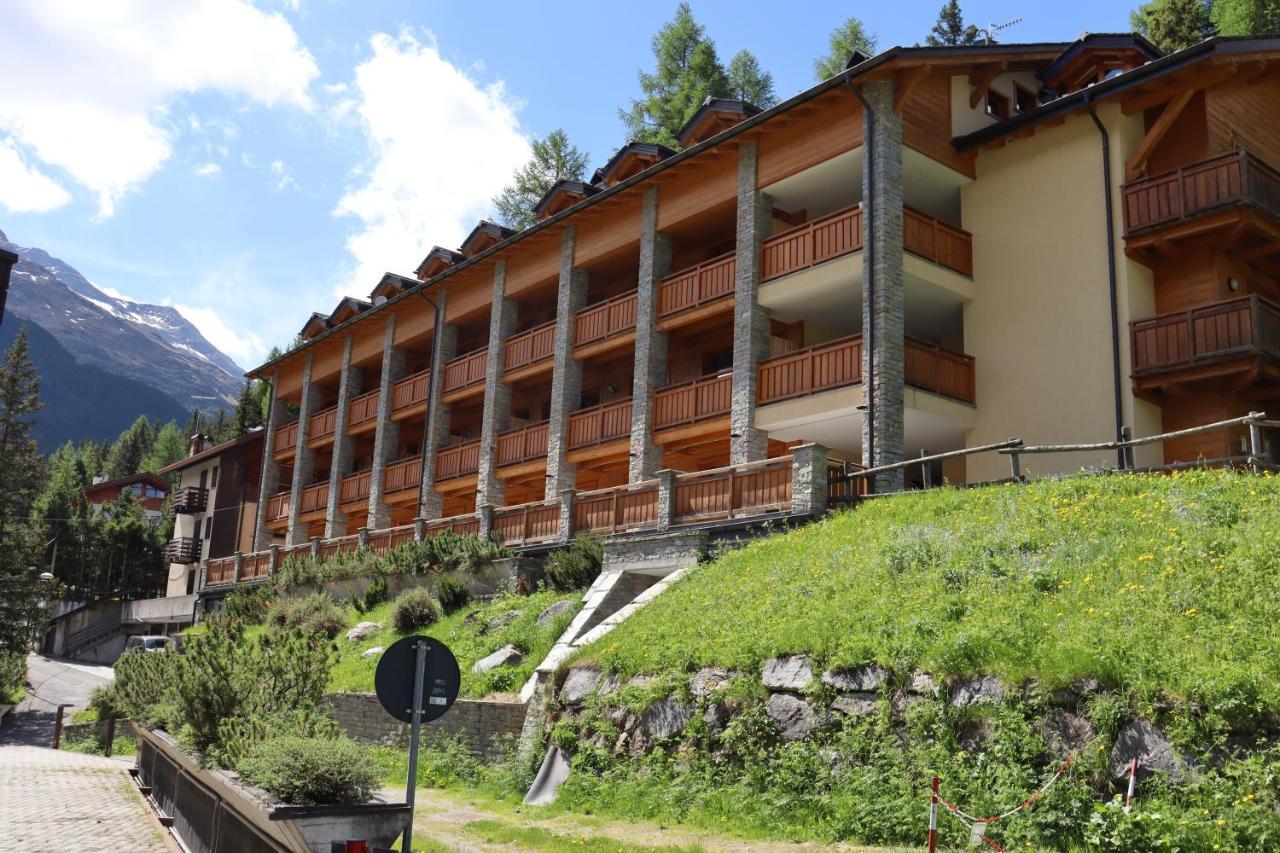 Residence Regina Delle Alpi Santa Caterina Valfurva Exteriör bild